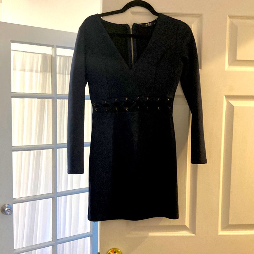 TOV LA size 40 navy dress open stomach